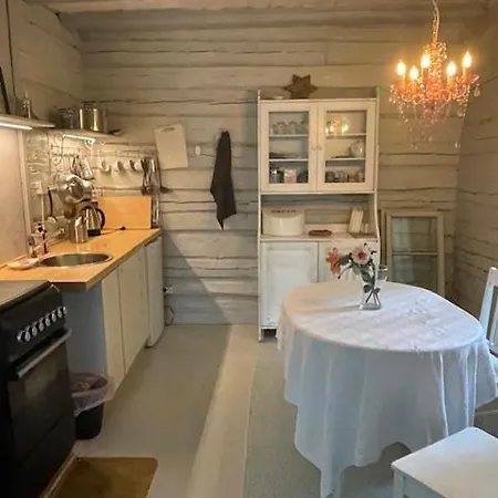 Den Lilla Roeda Stugan Szálloda *